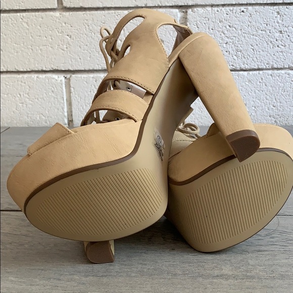 Beige Open Toe Strappy Lace Up Platform Heel - Picture 7 of 8